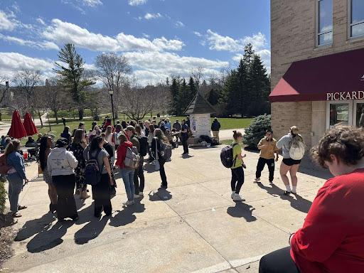 Students gather to pick up eclipse glasses from Physics Department. Photo Courtesy of Rickie Bailey.